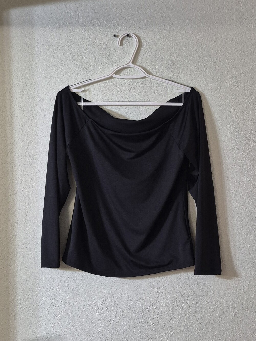 Old Navy Black Long-Sleeve Top